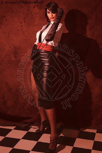 Foto Lizz Superdom  Annunci Mistresstrans Udine
